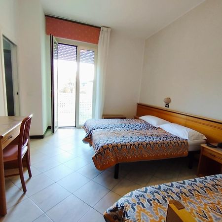 Hotel Excelsior Cervia Kültér fotó