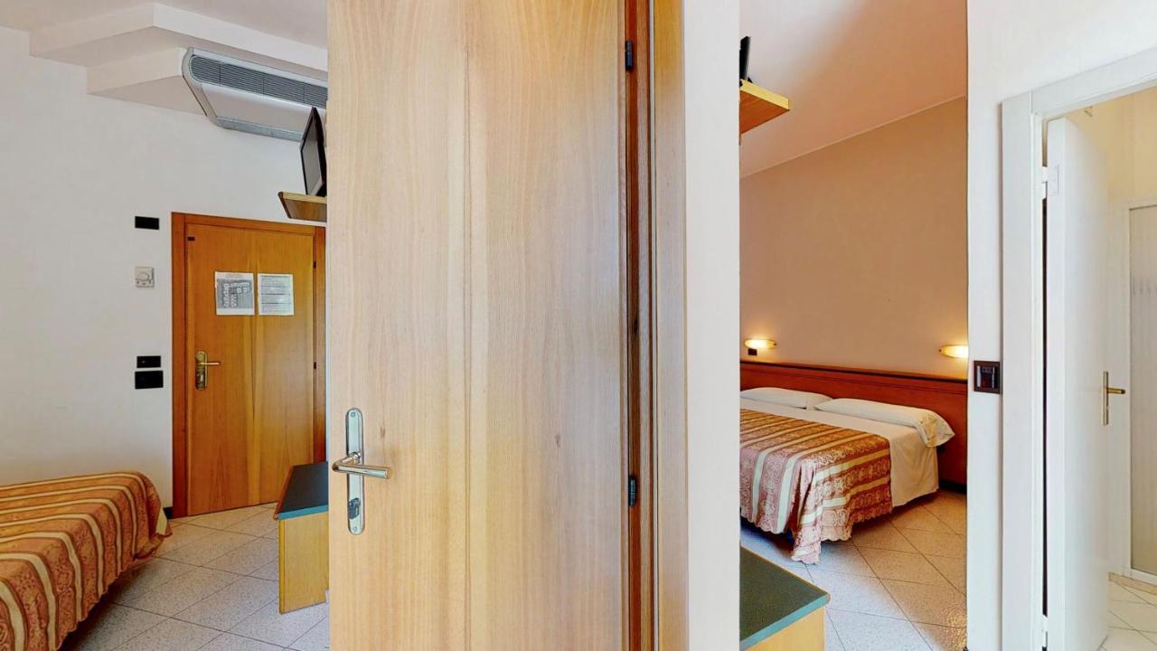 Hotel Excelsior Cervia Kültér fotó