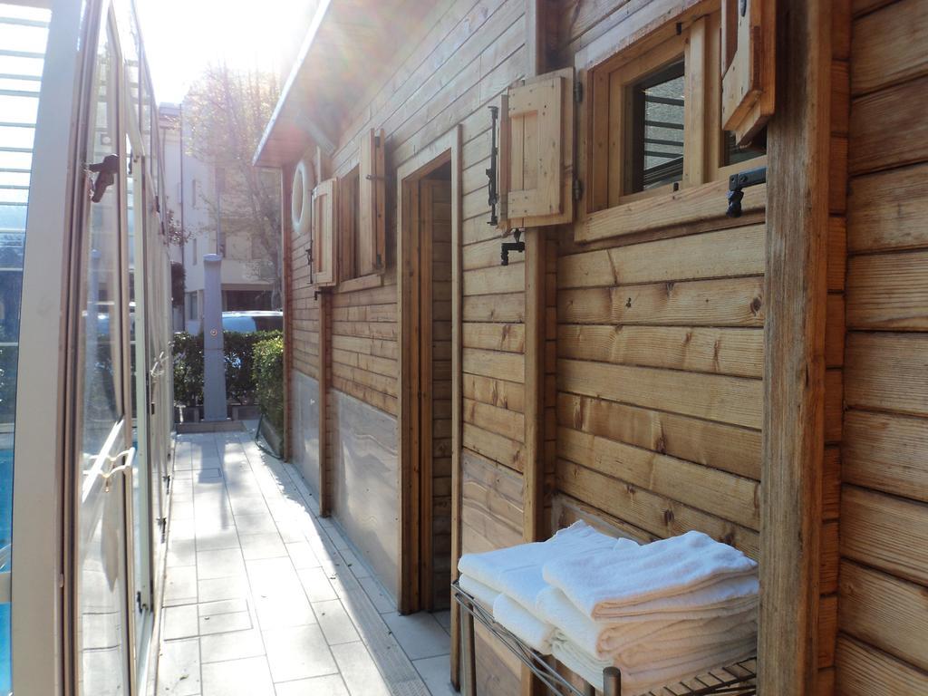 Hotel Excelsior Cervia Kültér fotó
