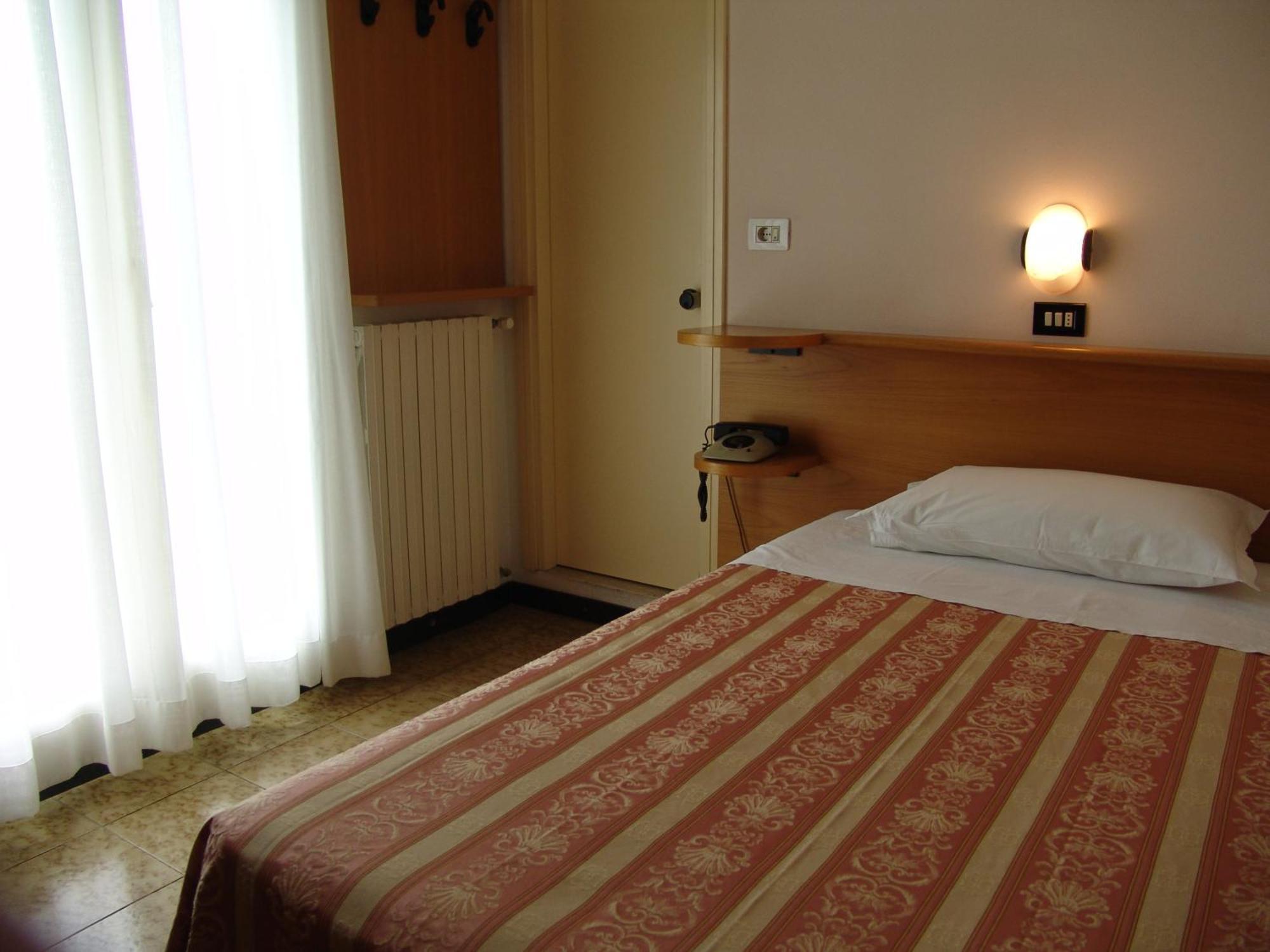 Hotel Excelsior Cervia Szoba fotó
