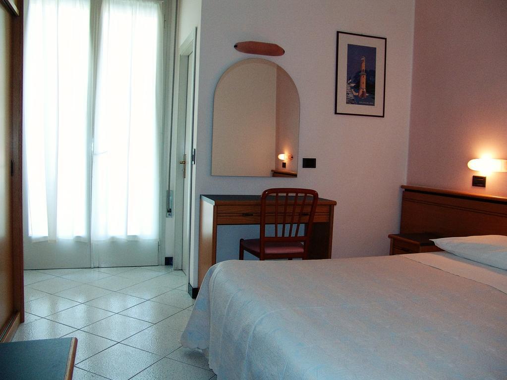 Hotel Excelsior Cervia Kültér fotó