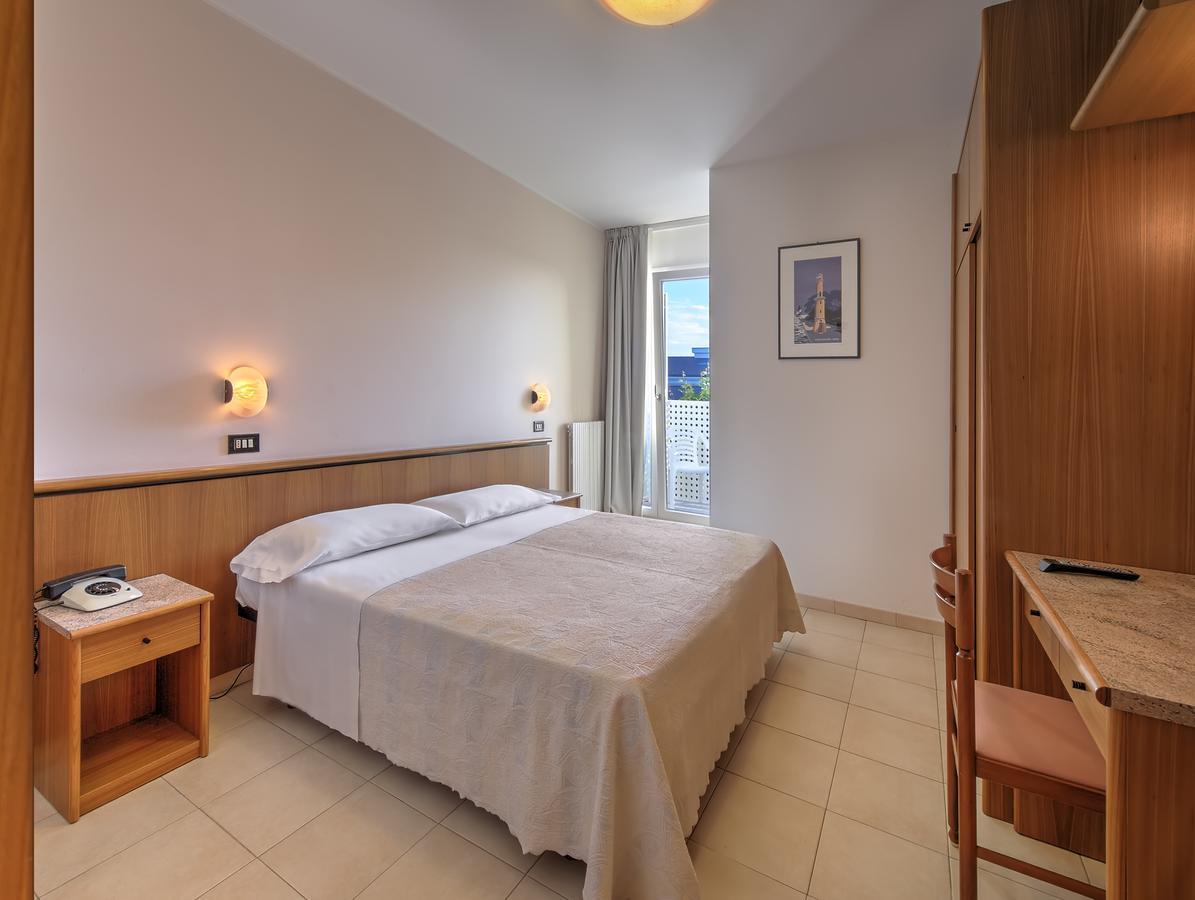 Hotel Excelsior Cervia Kültér fotó