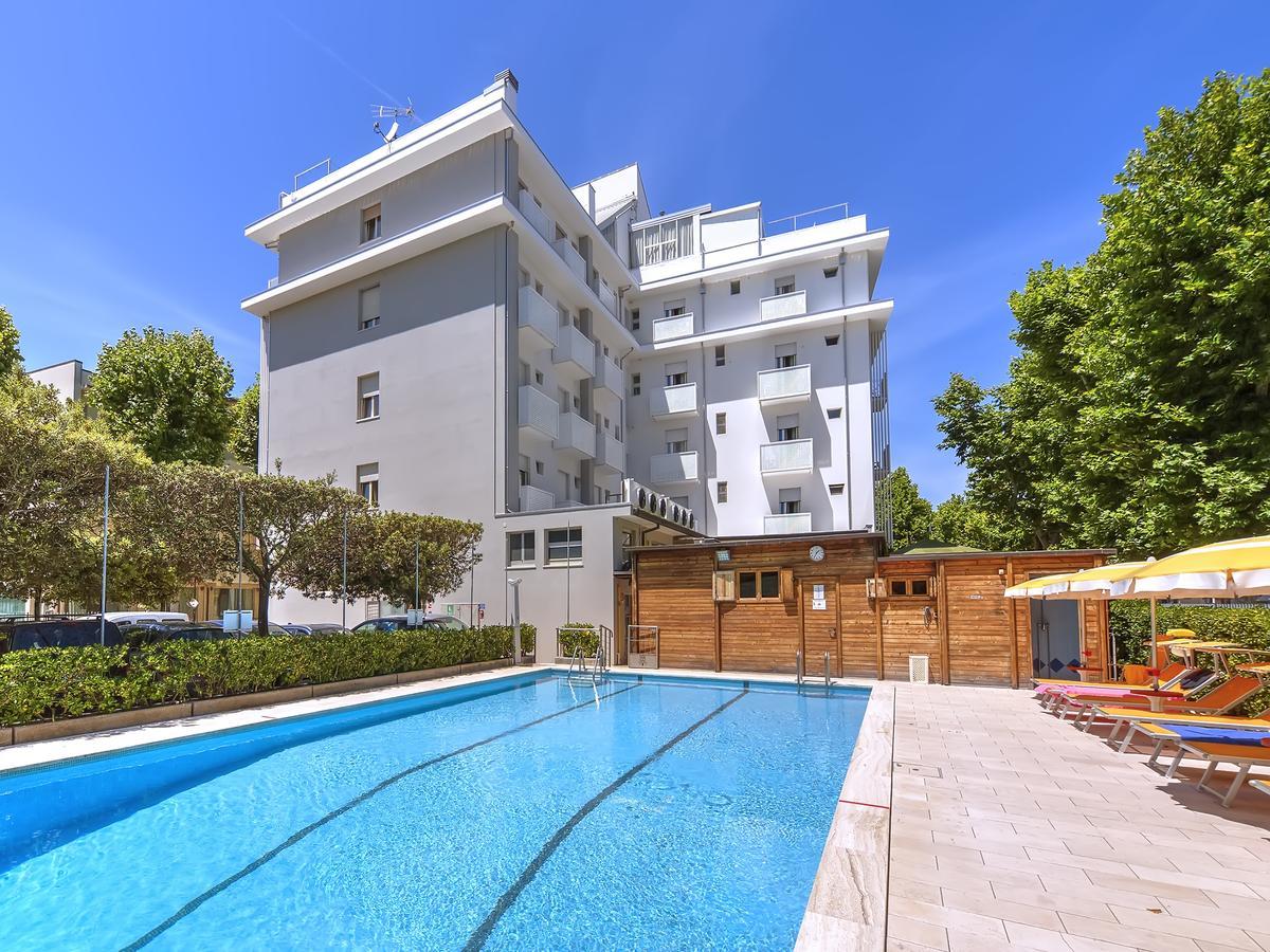 Hotel Excelsior Cervia Kültér fotó
